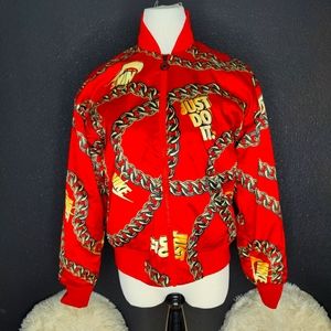 NIKE Women's Sportswear Synthetic Fill Icon Clash Jacket